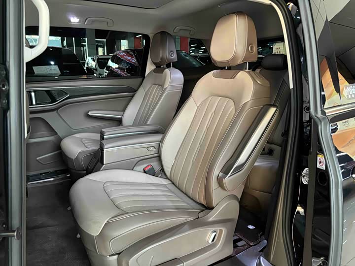 Фото 7 - Volkswagen Viloran