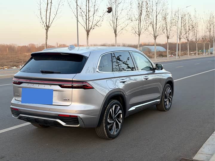 Фото 4 - Geely Monjaro