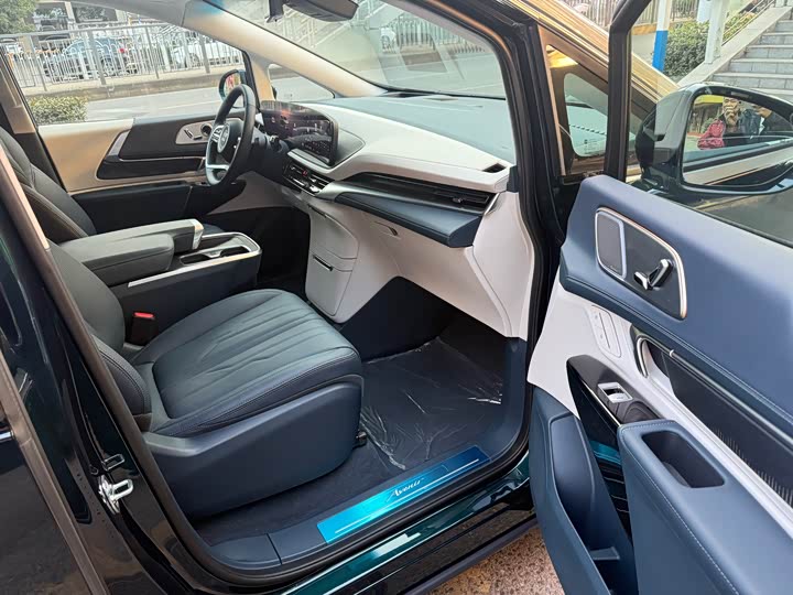 Фото 7 - Buick GL8 Century