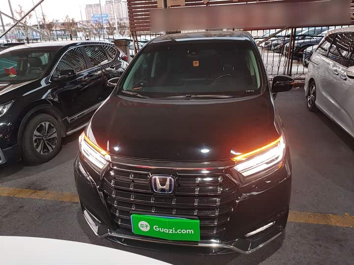 Фото 3 - Honda Elysion