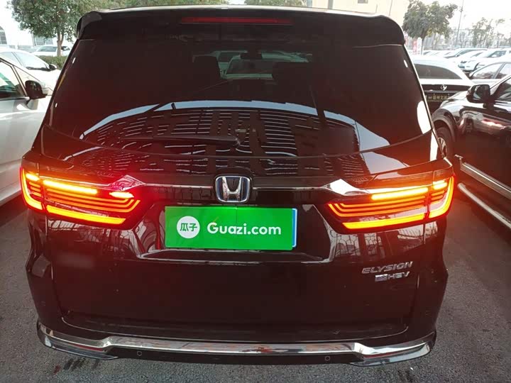 Фото 6 - Honda Elysion