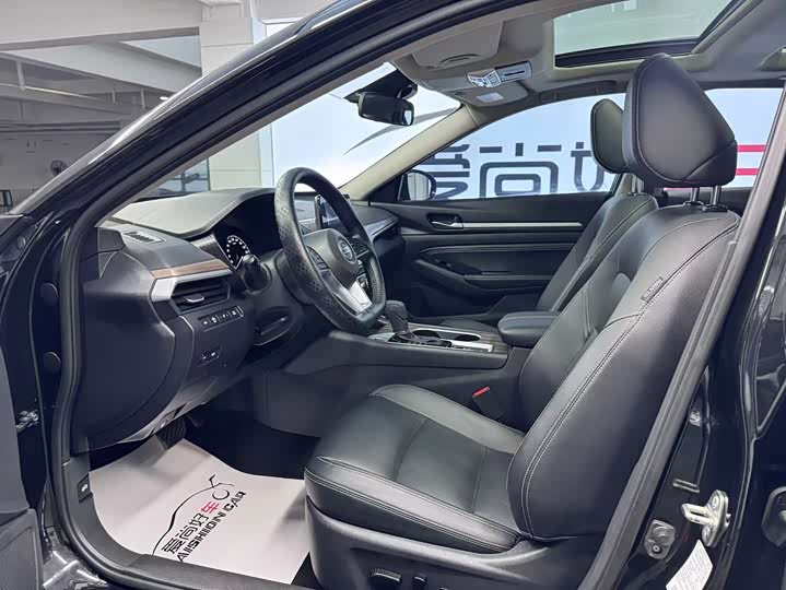 Фото 8 - Nissan Teana