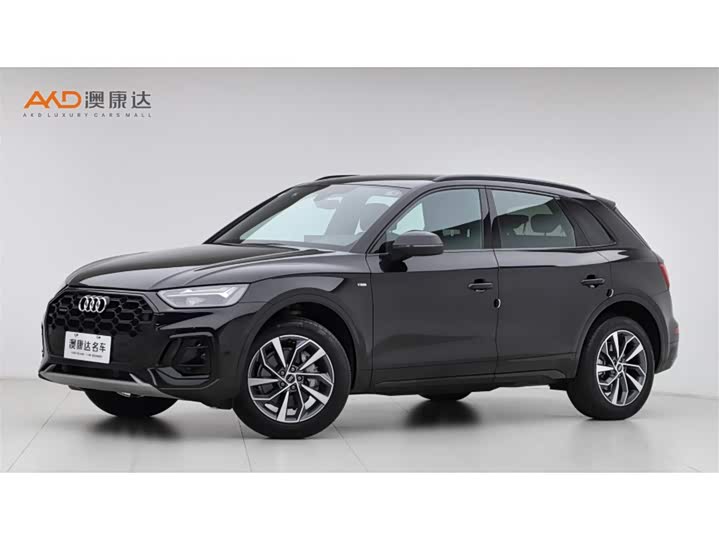 Фото 1 - Audi Q5L