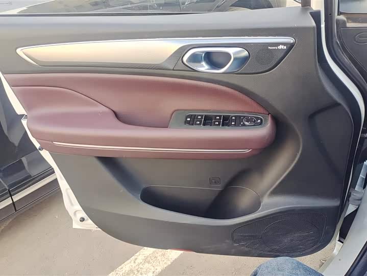 Фото 7 - GAC Trumpchi M6