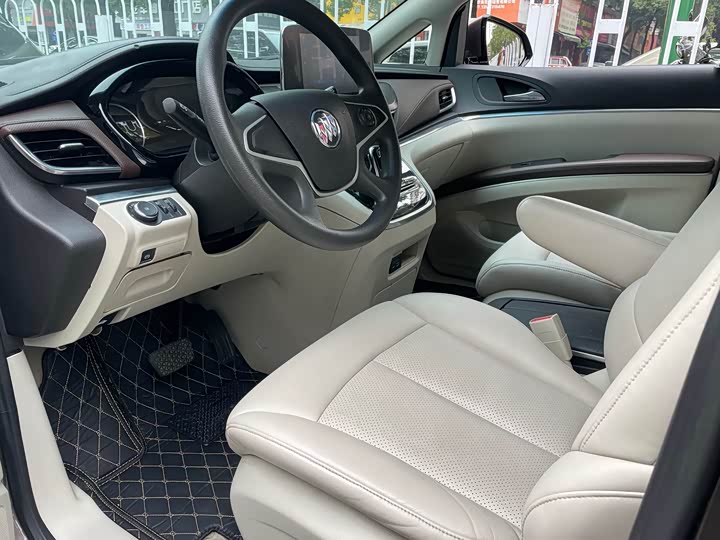 Фото 7 - Buick GL8 ES