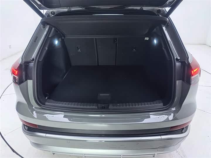 Фото 6 - Audi Q4 e-tron