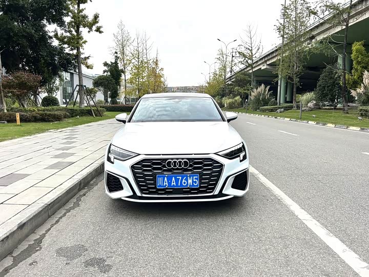 Фото 2 - Audi A3