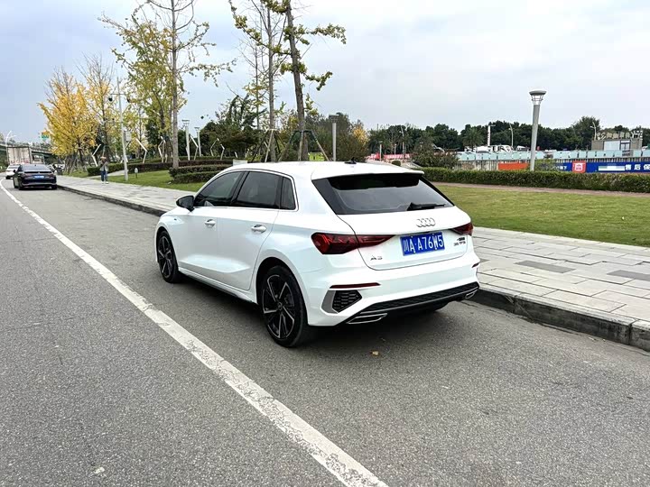 Фото 9 - Audi A3