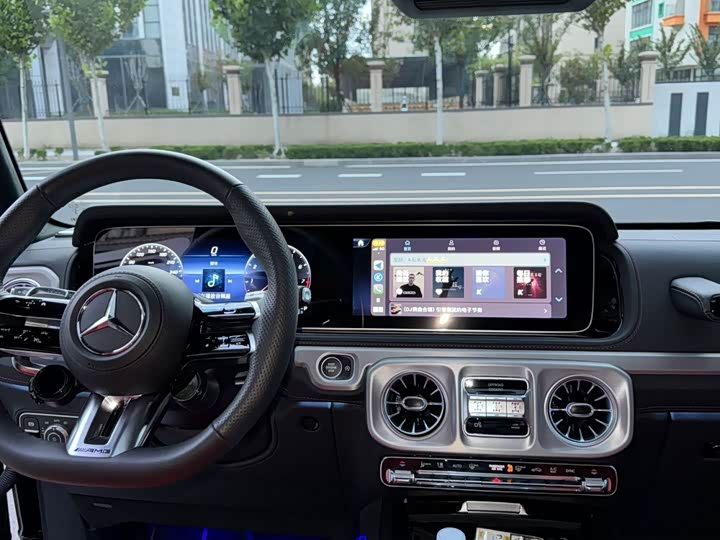 Фото 7 - Mercedes-Benz G-Class AMG