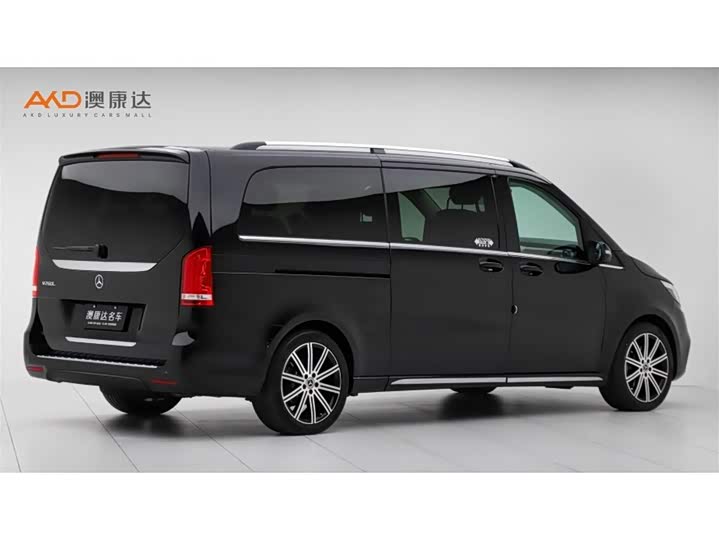 Фото 3 - Mercedes-Benz V-Class