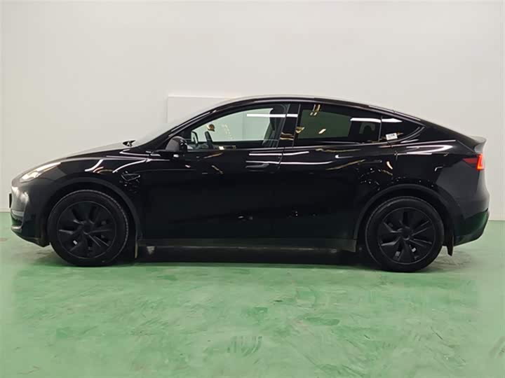 Фото 5 - Tesla Model Y