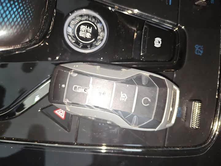 Фото 9 - BYD Han