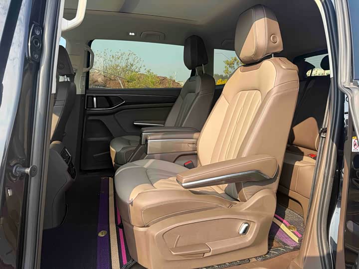 Фото 5 - Volkswagen Viloran