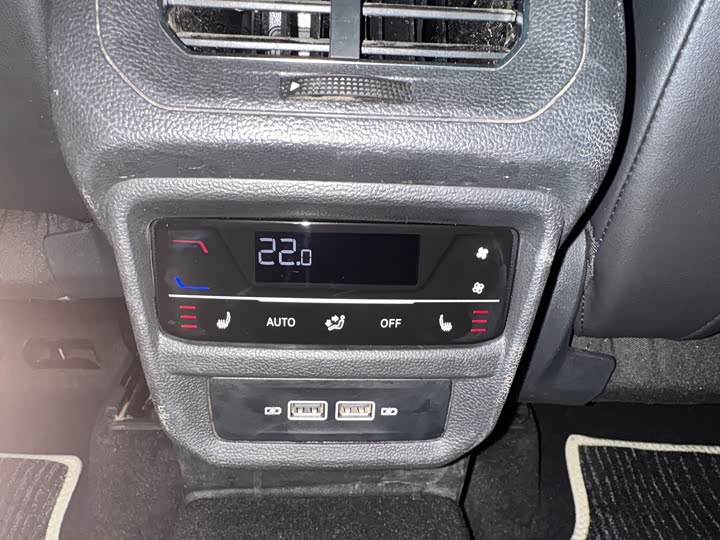 Фото 8 - Volkswagen Tayron