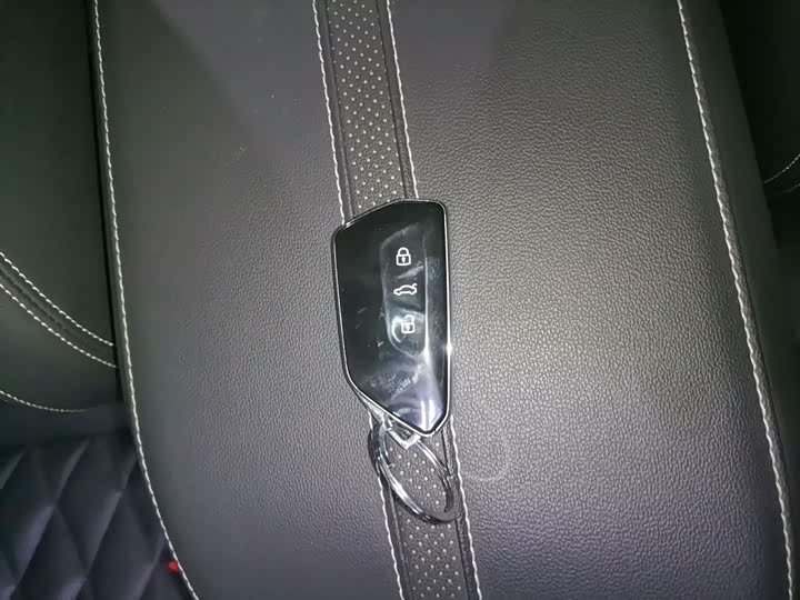 Фото 9 - Volkswagen Talagon