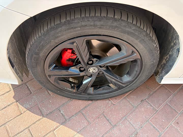 Фото 9 - MG Motor 5 Scorpio