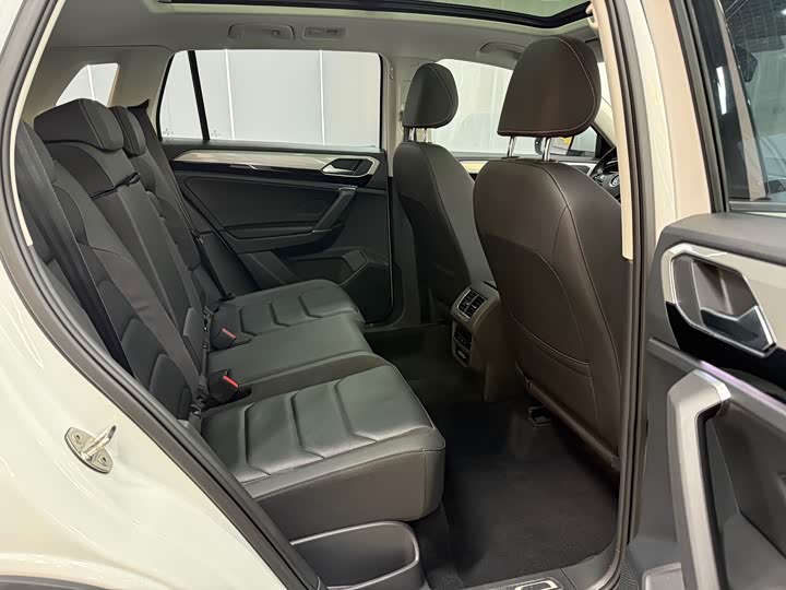 Фото 8 - Volkswagen Tayron