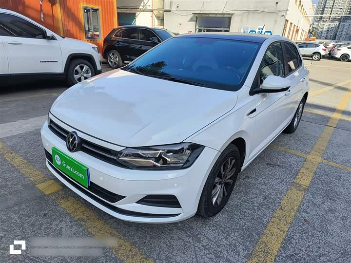 Фото 2 - Volkswagen Polo