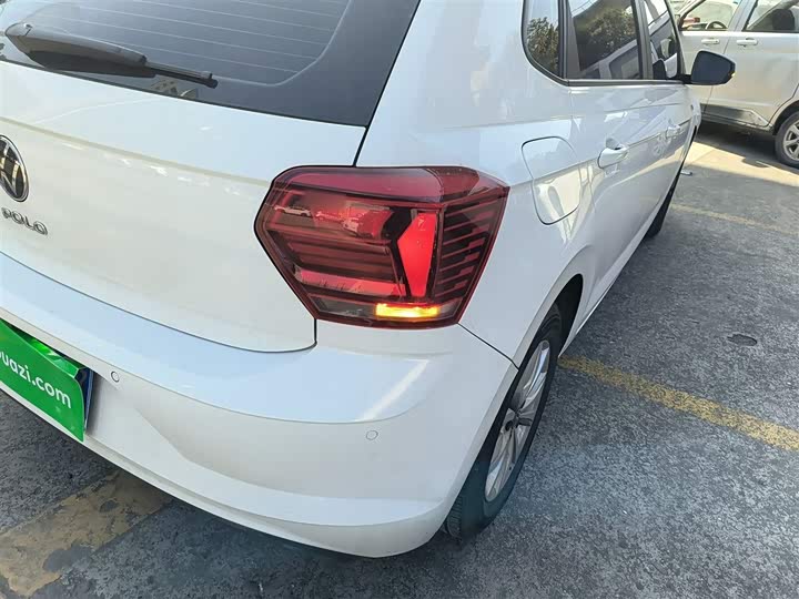 Фото 7 - Volkswagen Polo