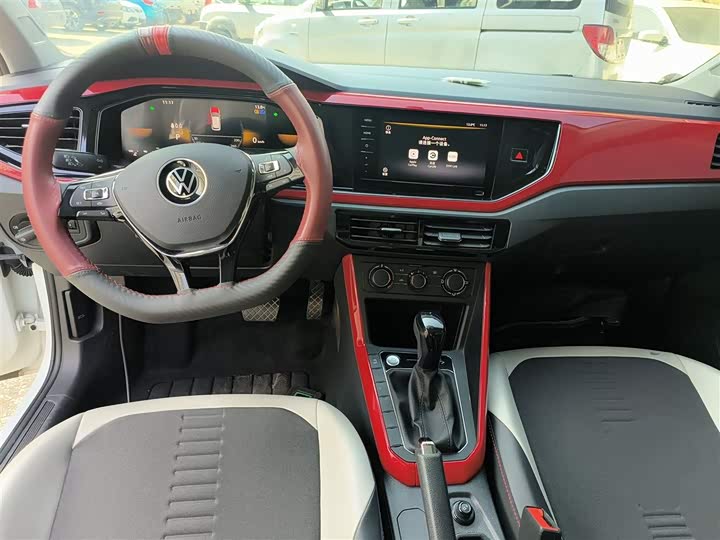 Фото 9 - Volkswagen Polo