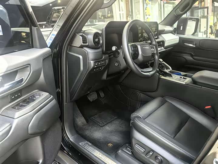 Фото 2 - Toyota Prado