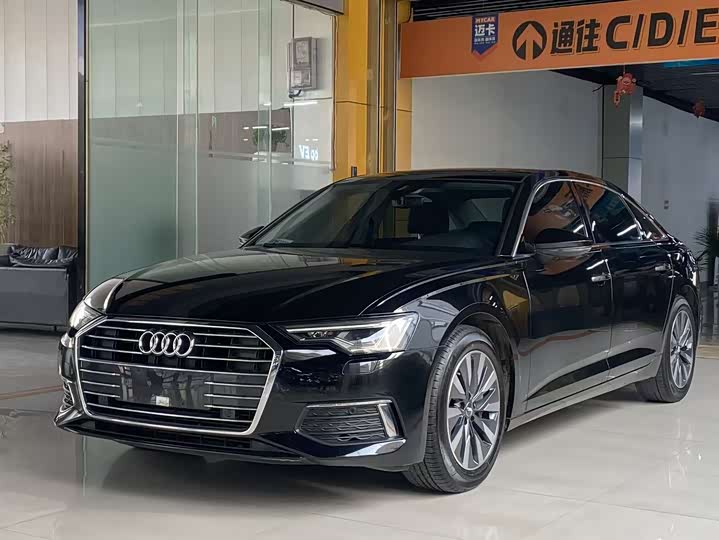 Фото 1 - Audi A6L