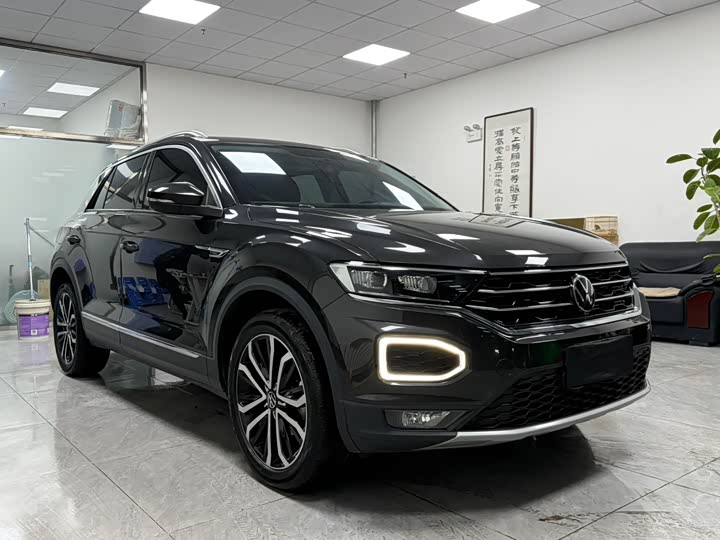 Фото 5 - Volkswagen T-Roc