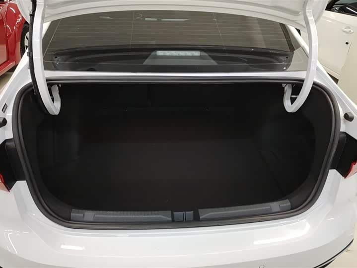 Фото 4 - Volkswagen Lavida