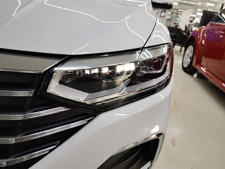 Фото 5 - Volkswagen Lavida