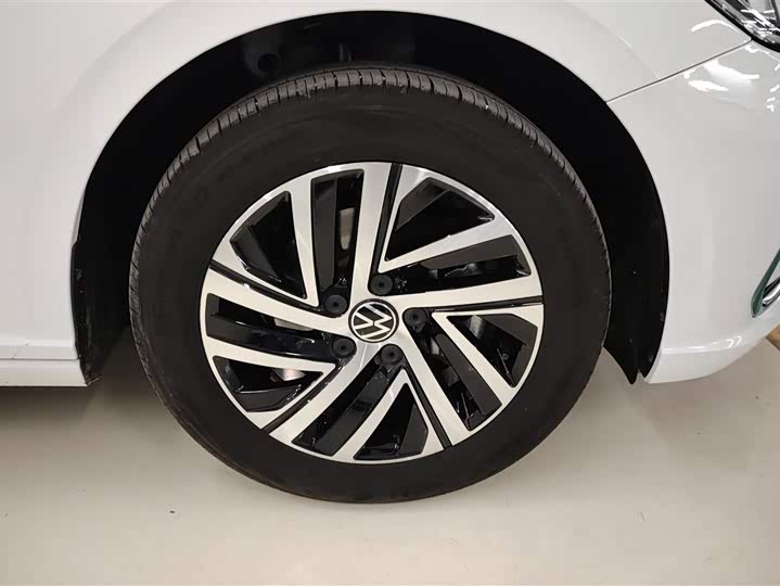 Фото 6 - Volkswagen Lavida