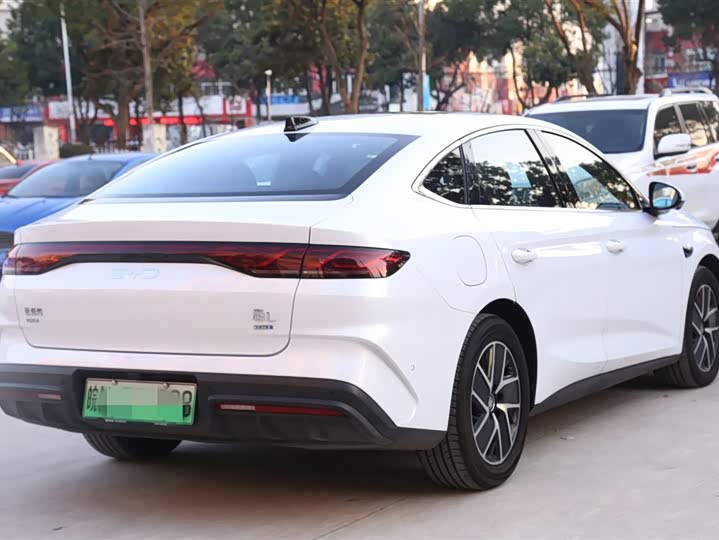 Фото 3 - BYD Qin L