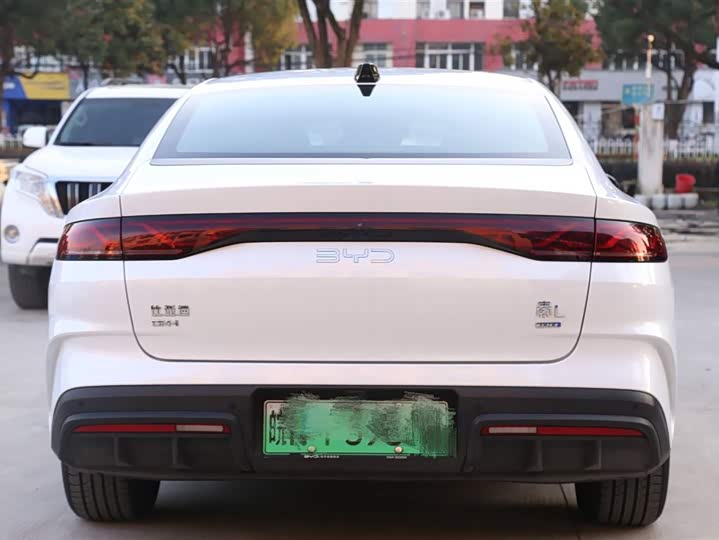 Фото 4 - BYD Qin L