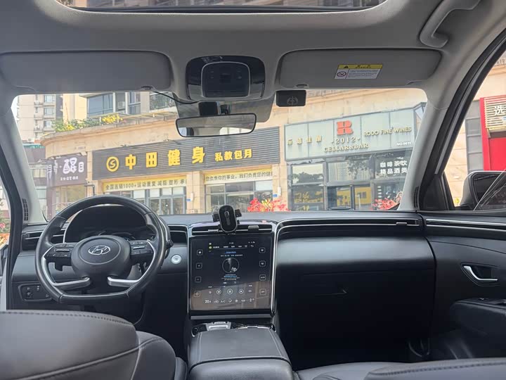 Фото 4 - Hyundai Tucson L