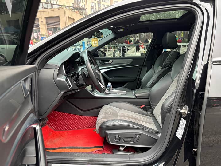 Фото 7 - Audi A6L