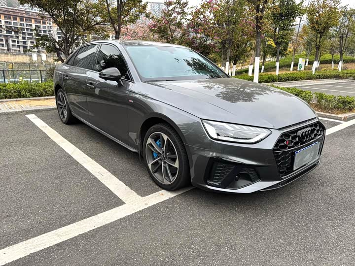 Фото 3 - Audi A4L