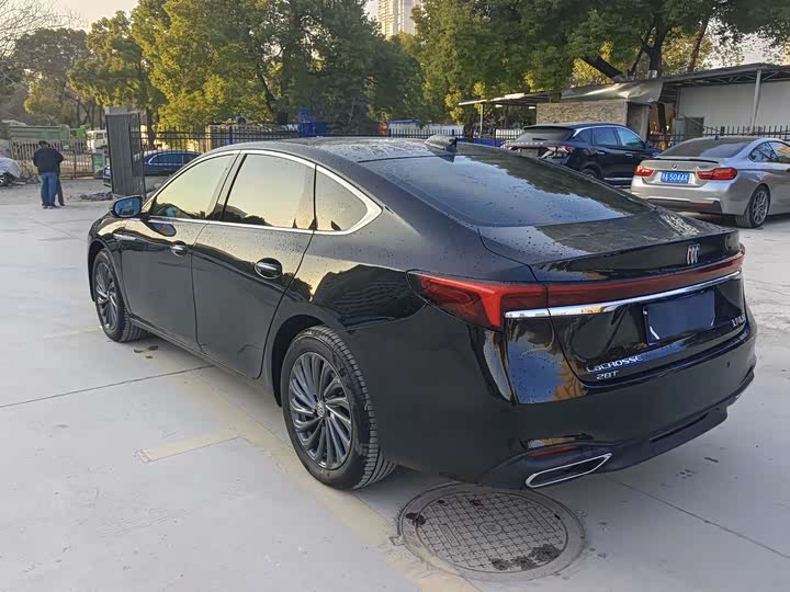 Фото 4 - Buick LaCrosse