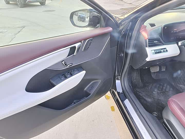 Фото 8 - Buick LaCrosse