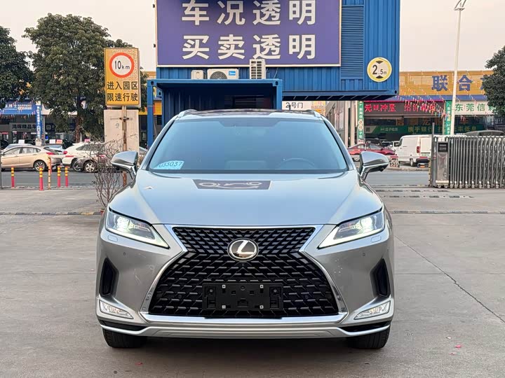 Фото 2 - Lexus RX