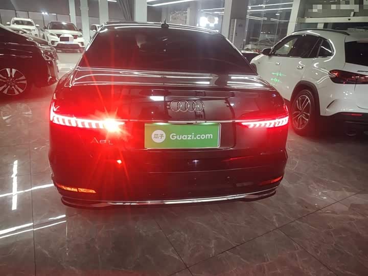 Фото 6 - Audi A6L