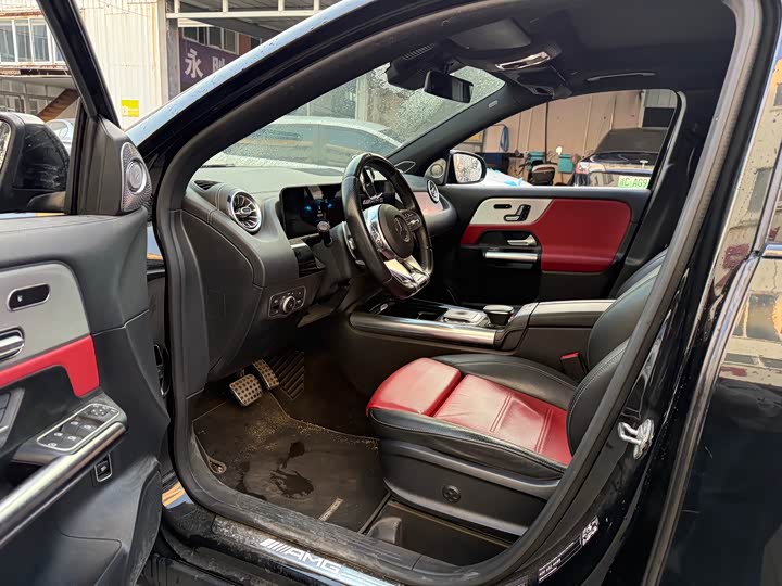 Фото 4 - Mercedes-Benz CLA-Class AMG