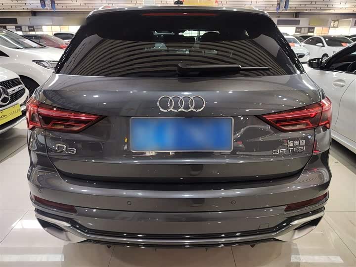 Фото 6 - Audi Q3