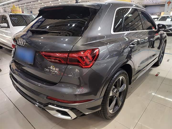 Фото 7 - Audi Q3