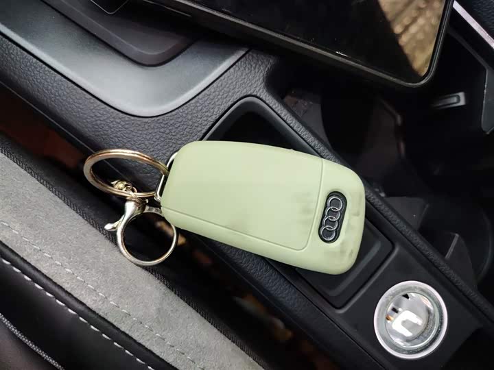 Фото 9 - Audi Q3