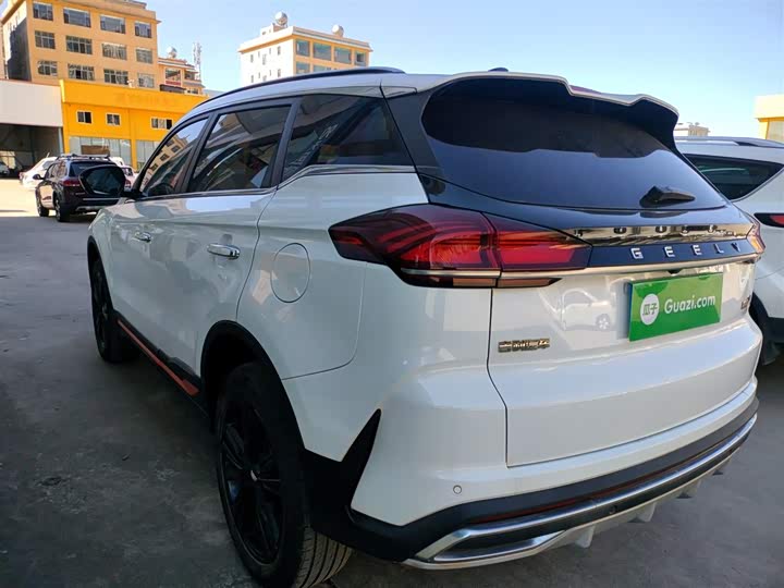 Фото 5 - Geely Atlas