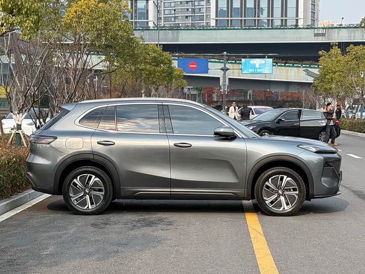 Фото 4 - Geely Galaxy Starship 7