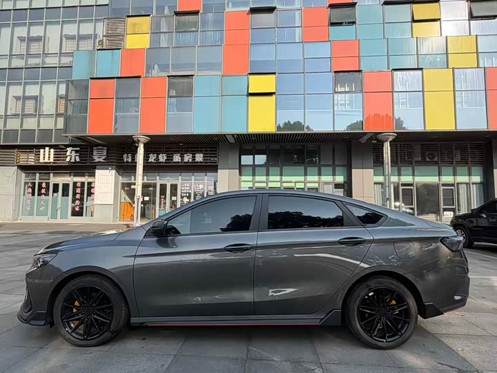 Фото 7 - Geely Binrui