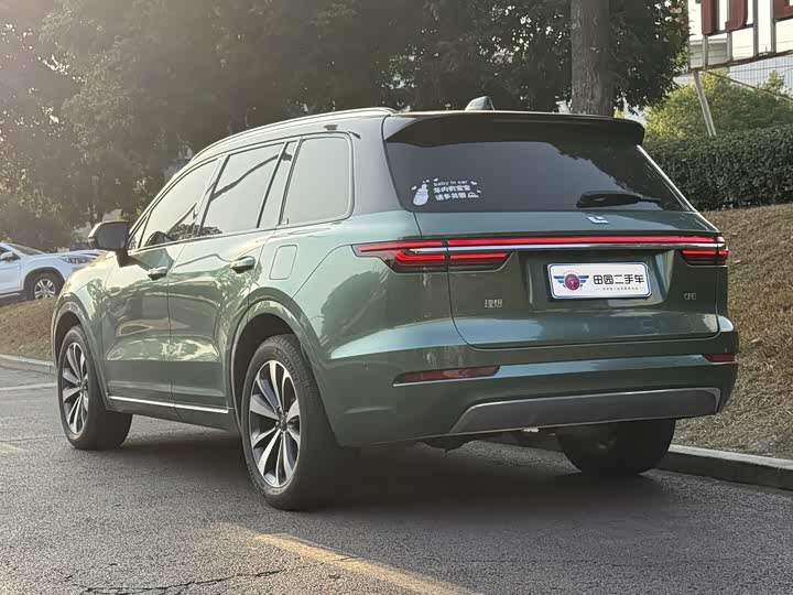 Фото 3 - LiXiang One