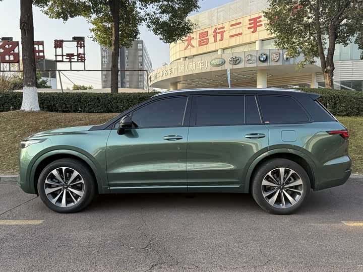 Фото 5 - LiXiang One