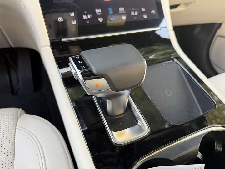 Фото 7 - LiXiang One