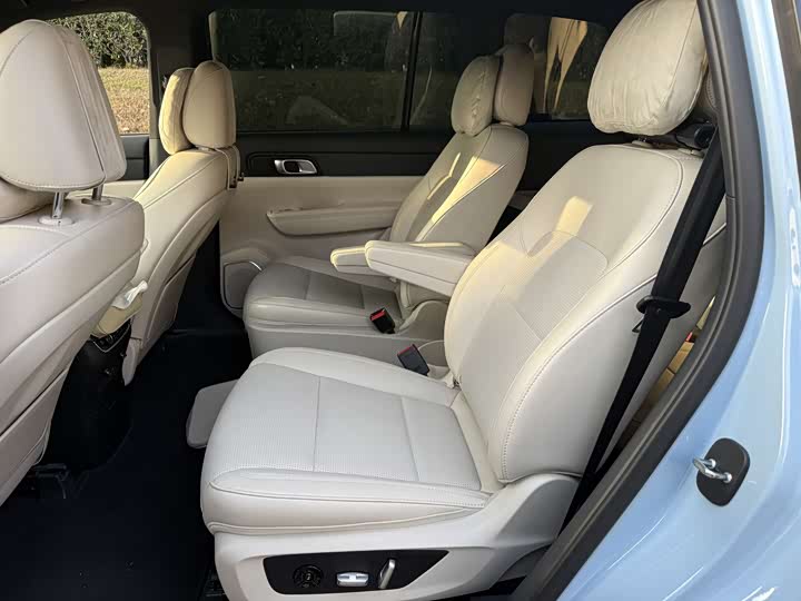 Фото 9 - LiXiang One